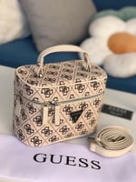 شنطة جيس مكياج