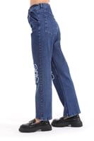 بنطلون لويڤي