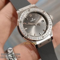 ساعة هوبلوت كلاسيك فيوجن - موديل نسائي مقاس 33 ملم...