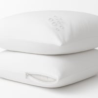 غطاء مخدة عازل