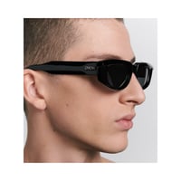 نظارة شمسية ديور