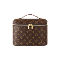 شنطة ميك اب لويس فيتون - كبير | Louis Vuitton larg...
