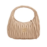 شنطة نسائية ميو ميو