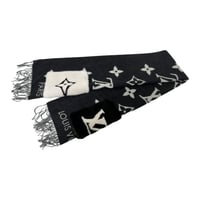 سكارف لويس فيتون