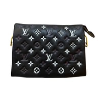 شنطة كتف لويس فيتون