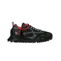 سنيكرز أوف وايت