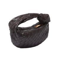 شنطة نسائية بوتيغا فينيتا