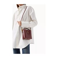 شنطة نسائية سان لوران