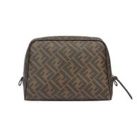 شنطة يد فندي