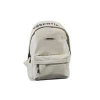 شنطة ظهر ايزينشال