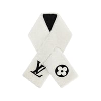 سكارف لويس فيتون