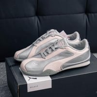 حذاء بوما وردي فضي