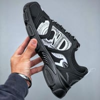 ‏حذاء رياضي ديور