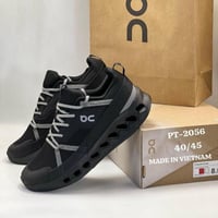 حذاء اون راننق فيتنامي