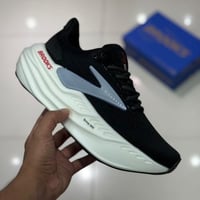 حذاء بروكس رياضي رجالي