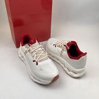 ‏ حذاء اون راننق رياضي