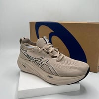 حذاء اسيكس رياضي