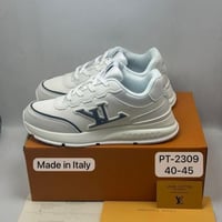 حذاء لويس فيتون