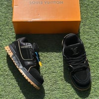 ‏حذاء لويس فيتون إيطالي