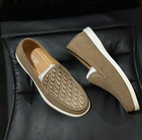 حذاء ديور رجالي