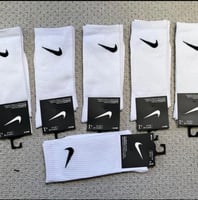 جوارب نايك طويل