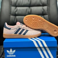 حذاء سبيزل اديداس