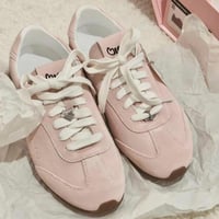 حذاء ألو رياضي وردي