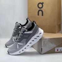 حذاء اون راننق فيتنامي