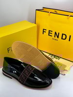 حذاء فندي رسمي لامع