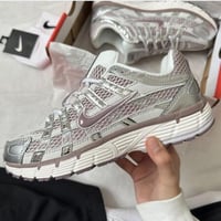 حذاء نايك P6000