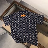 تيشيرت لويس فيتون