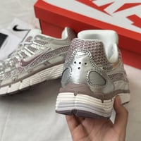 حذاء نايك P6000