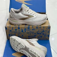 حذاء بروكس رياضي رجالي