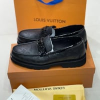 حذاء لويس فيتون رسمي