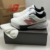 ‏حذاء نيوبالانس