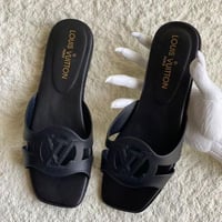 فلات لويس فيتون نسائي