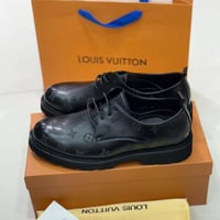 حذاء لويس فيتون رسمي