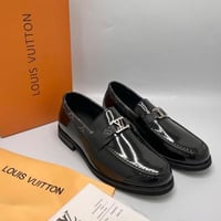 حذاء لويس فيتون رسمي لامع