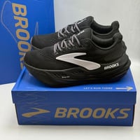 حذاء بروكس رياضي رجالي