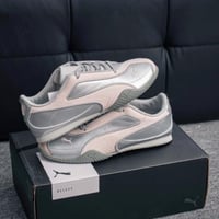 حذاء بوما وردي فضي