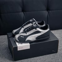 حذاء بوما أسود فضي