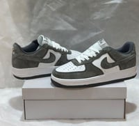 حذاء نايك ايرفورس