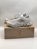 حذاء اون راننق فيتنامي