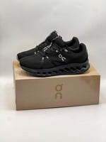 حذاء اون راننق فيتنامي