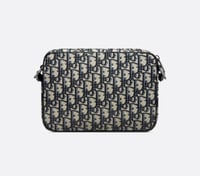 حقيبه ديور للجنسين