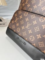 حقيبه ظهر لويس فيتون