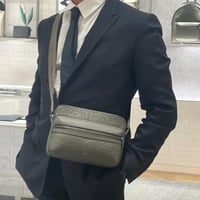 حقيبه ديور للجنسين