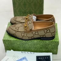 حذاء قوتشي رسمي