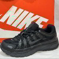 حذاء نايك p6000