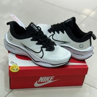 حذاء Nike Zoom Smile